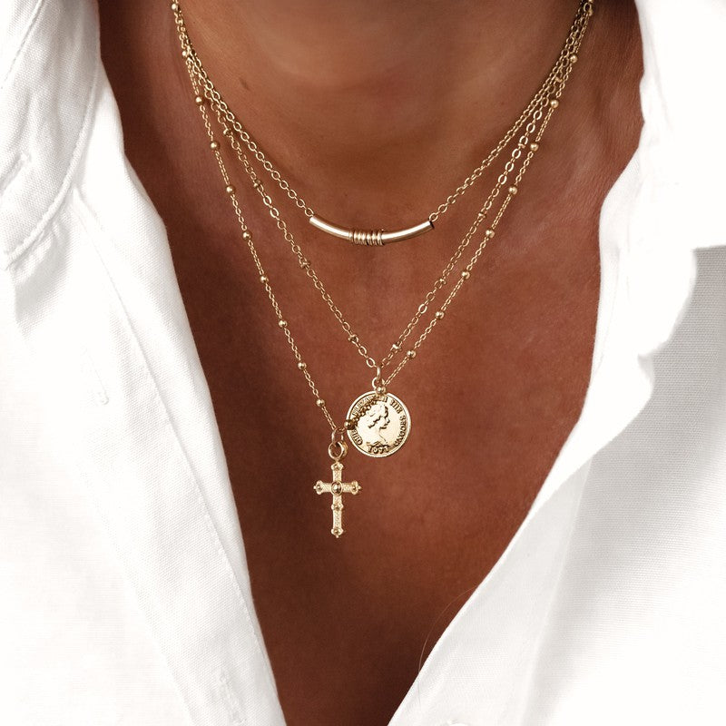 Collier God save the queen reine Elizabeth england -9Avril