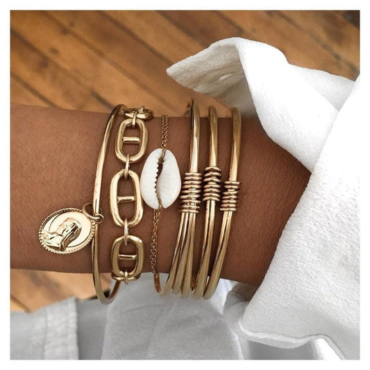 Comment porter les bracelets joncs en 2024 ?-9avril