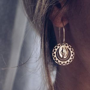 Why do we love hoop earrings?