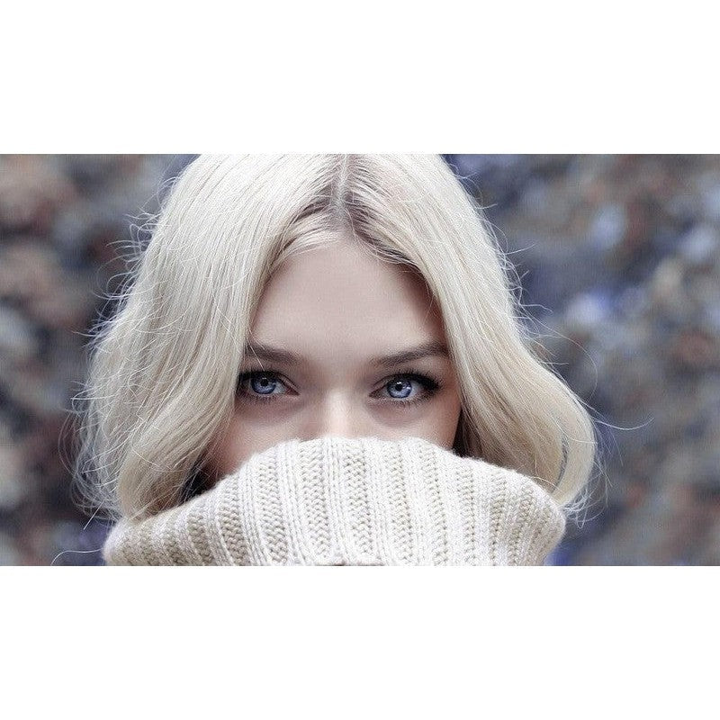 Quelles couleurs conviennent le mieux aux blondes aux yeux bleus ?-9avril