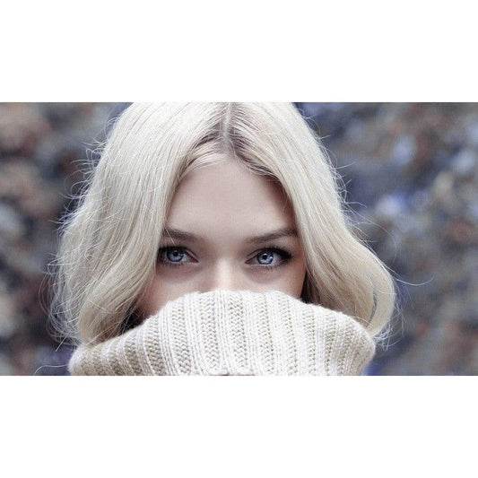 Quelles couleurs conviennent le mieux aux blondes aux yeux bleus ?-9avril