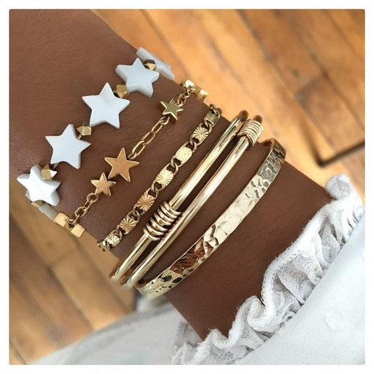 Superposer des bijoux comme une pro : 10 conseils à garder à l'esprit-9avril