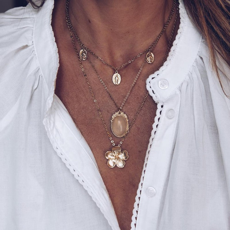 Collier Petite Madone ras de cou vierge marie-9Avril