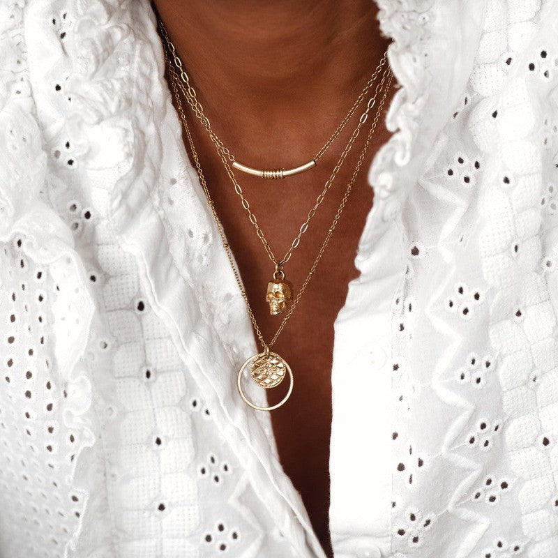 Collier femme tête de mort Hamlet skull crane-9Avril